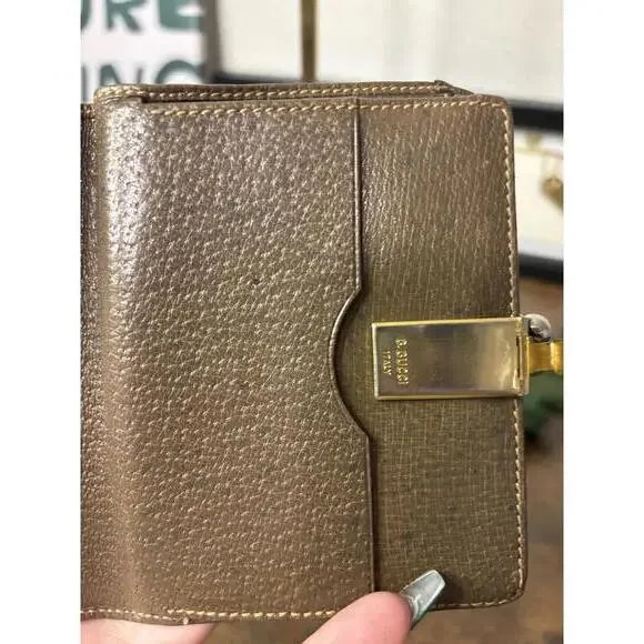 Gucci Vintage Wallet with Iconic Stripe - Picture 8 of 9
